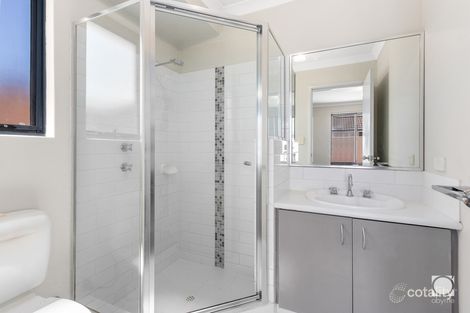 Property photo of 15/11 Hazlett Way Canning Vale WA 6155