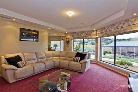 Property photo of 4 Arena Place Royalla NSW 2620