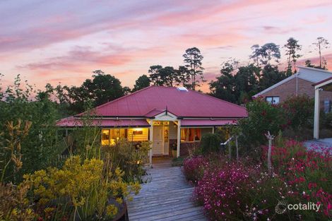 Property photo of 24 Baringa Road Croydon North VIC 3136