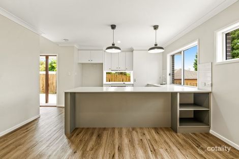 2/241a Mackenzie St, Centenary Heights, QLD 4350