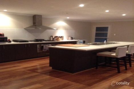 7 Olivine Gdns, Wattle Grove, WA 6107