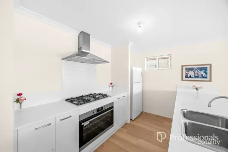 Property photo of 4 Epsom Lane Australind WA 6233