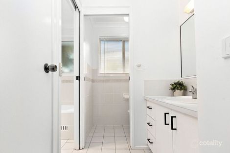Property photo of 8 Abercrombie Drive Abercrombie NSW 2795