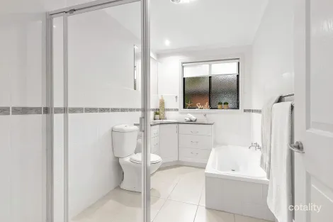 Property photo of 1/49A Kenilworth Avenue Frankston VIC 3199