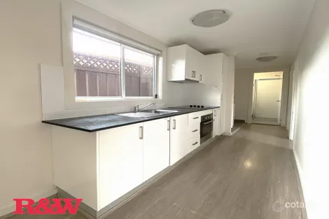 Property photo of 3 Derby Crescent Chipping Norton NSW 2170