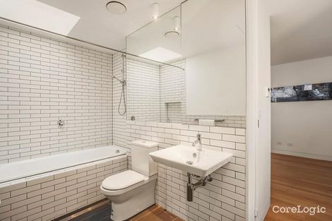 Property photo of 4 Little Dryburgh Street North North Melbourne VIC 3051