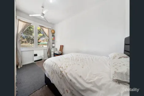 Property photo of 51 Hanson Road Elizabeth Downs SA 5113