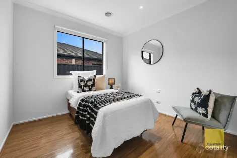 Property photo of 32 Barrangi Drive Tarneit VIC 3029