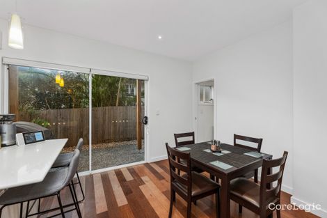 Property photo of 2/16 Harwill Street Coorparoo QLD 4151