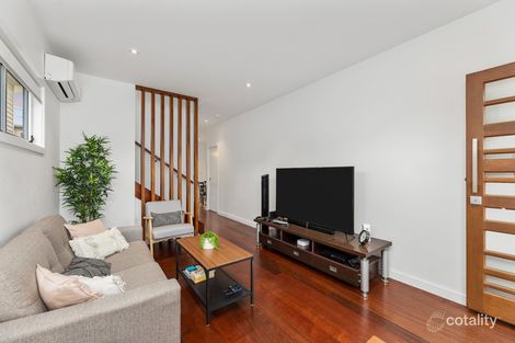Property photo of 2/16 Harwill Street Coorparoo QLD 4151