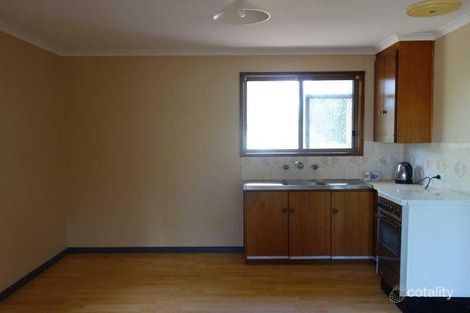 Property photo of 3 Yerong Street The Rock NSW 2655
