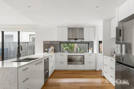 Property photo of 31 Gilmour Road Bentleigh VIC 3204