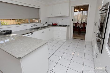 Property photo of 26 Nicholi Crescent Lake Albert NSW 2650