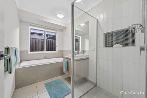 Property photo of 21 Kosciuszko Circuit Pimpama QLD 4209