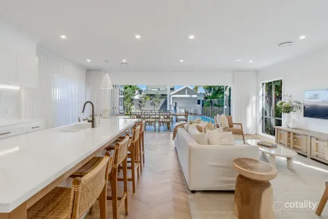 Property photo of 82 Chainey Avenue Miami QLD 4220