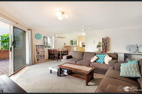 Property photo of 14 Second Avenue Broadbeach QLD 4218