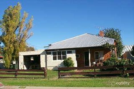 17 Derisleigh St, Cannington, WA 6107