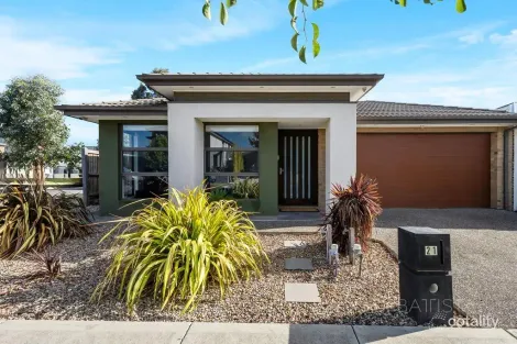 21 Roseneath Way, Mickleham, VIC 3064