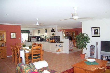 Property photo of 4 Babylon Place Forest Lake QLD 4078