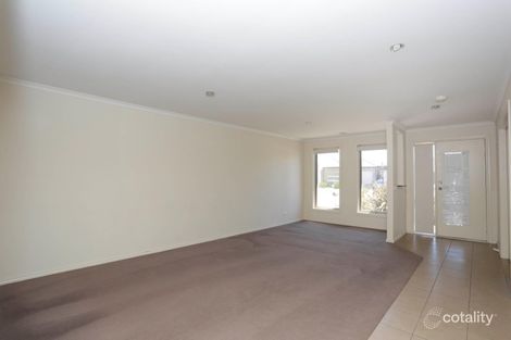 Property photo of 4 Carabott Place Berwick VIC 3806