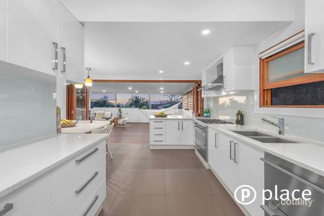 Property photo of 330 Chatsworth Road Coorparoo QLD 4151