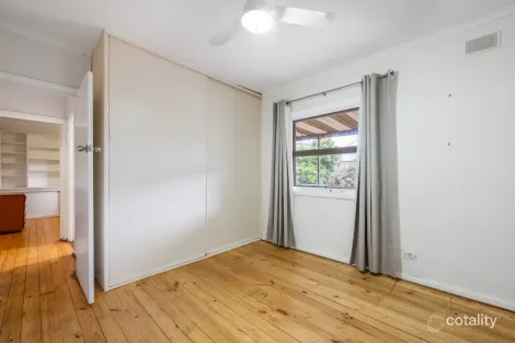 Property photo of 10 Ponsford Crescent Parafield Gardens SA 5107