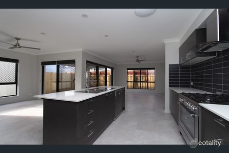 Property photo of 41 Anchorage Drive Birtinya QLD 4575