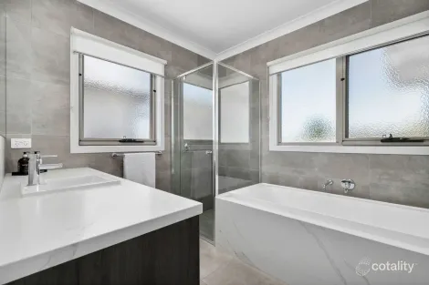 Property photo of 42 Paul Street Hamlyn Heights VIC 3215