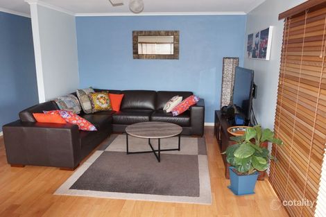 Property photo of 2/53 Coolangatta Road Coolangatta QLD 4225