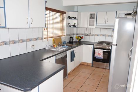 Property photo of 2/53 Coolangatta Road Coolangatta QLD 4225