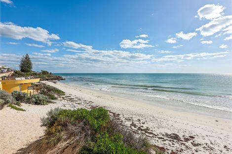 5/18 Flora Tce, Watermans Bay, WA 6020