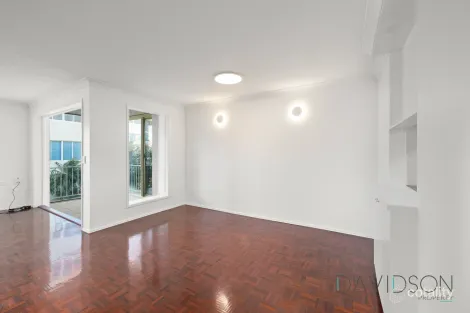 Property photo of 5/198 Marine Parade Labrador QLD 4215