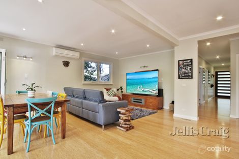 Property photo of 294 Lawrence Road Mount Waverley VIC 3149