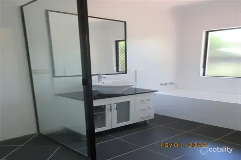 Property photo of 41 Minaret Way Mount Louisa QLD 4814