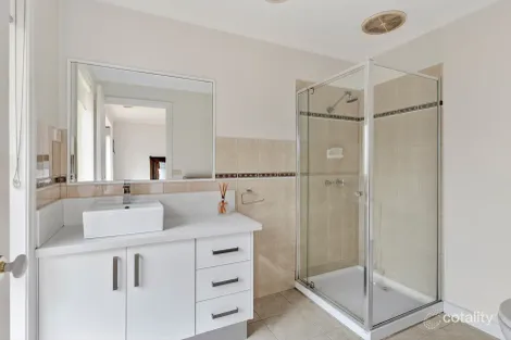 Property photo of 6 Twin River Drive South Morang VIC 3752