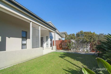 16 Galley Rd, Hope Island, QLD 4212