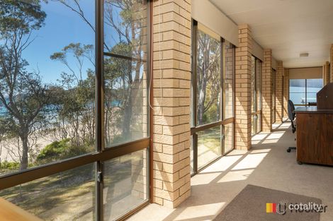 Property photo of 8 Graydon Avenue Denhams Beach NSW 2536