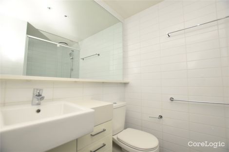 Property photo of 2404/241-243 City Road Southbank VIC 3006