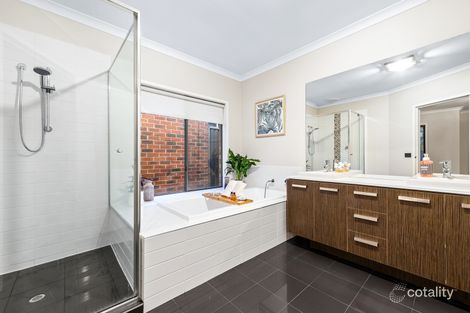 Property photo of 27 Prospect Terrace Keysborough VIC 3173