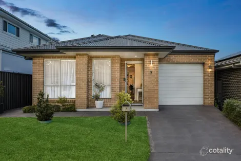 Property photo of 7 Menzies Court Woongarrah NSW 2259