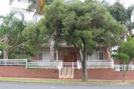 17 Undercliffe Rd, Earlwood, NSW 2206