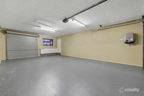 Property photo of 22 York Close Taylors Hill VIC 3037