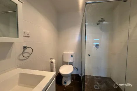 Property photo of 2B Myddleton Avenue Fairfield NSW 2165