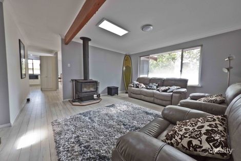 Property photo of 9 Hilltop Street Bateau Bay NSW 2261