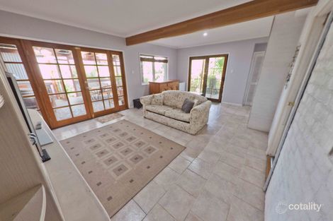 Property photo of 9 Hilltop Street Bateau Bay NSW 2261