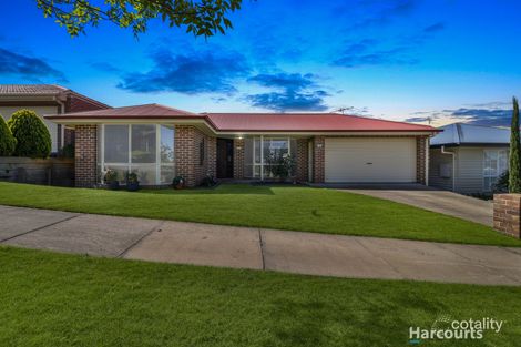 10 Kathryn Cl, Pakenham, VIC 3810