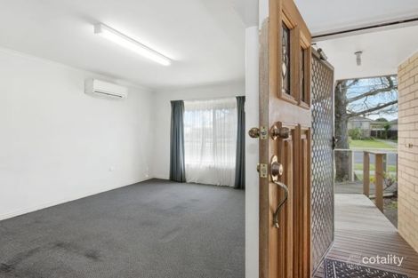 Property photo of 28 Eton Street Wendouree VIC 3355