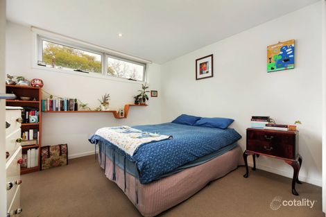 Property photo of 5/30 Pin Oak Crescent Flemington VIC 3031