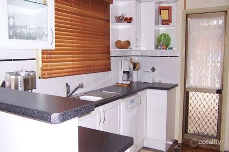 Property photo of 77 Mountjoy Terrace Wynnum QLD 4178