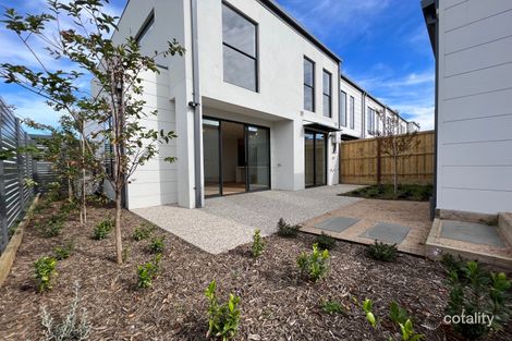 Property photo of 36 Linfield Parade Wollert VIC 3750
